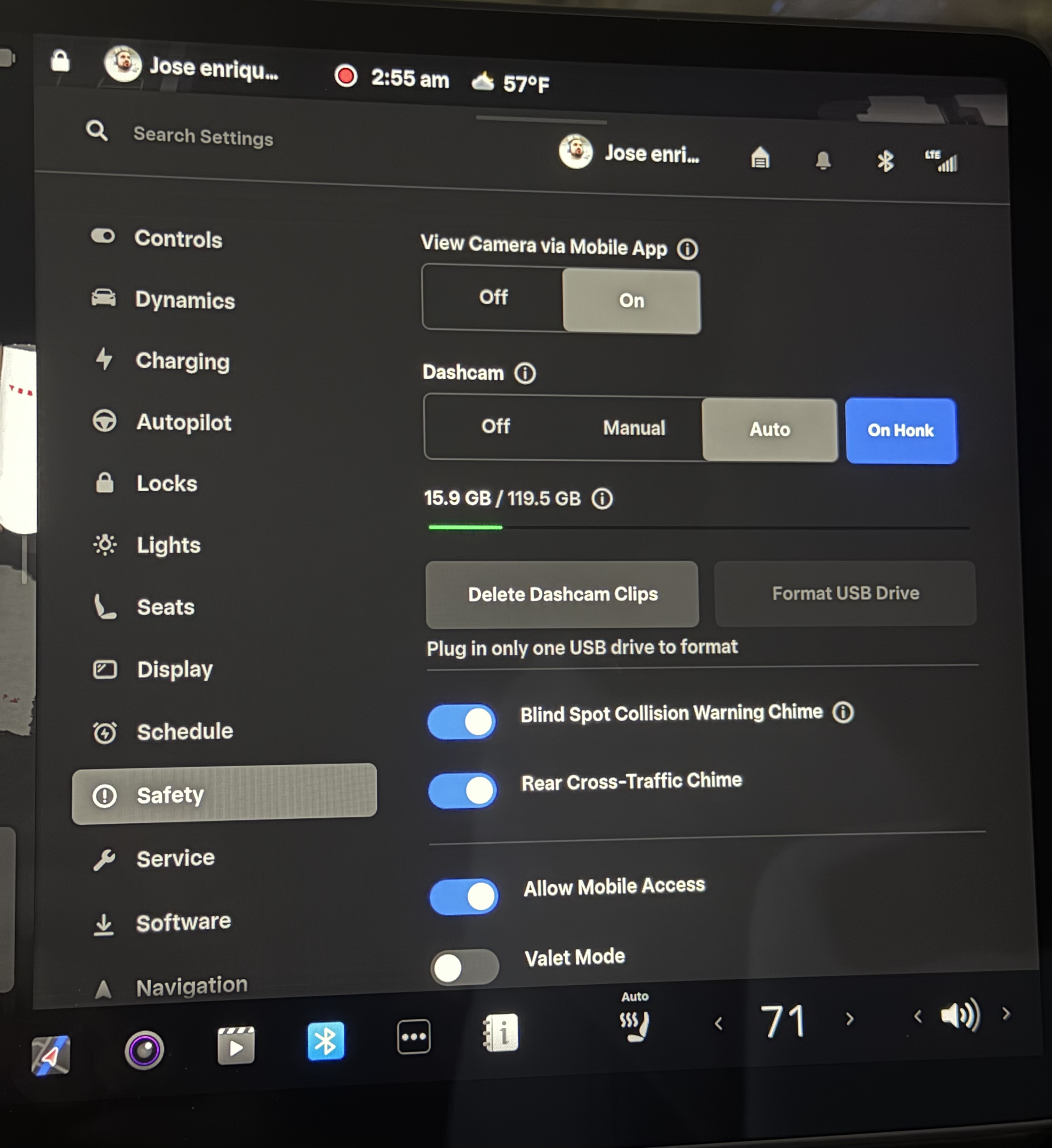 Tesla amplía significativamente la grabación continua de su Dashcam: hasta 24 horas de vídeo con discos de 1 TB o más